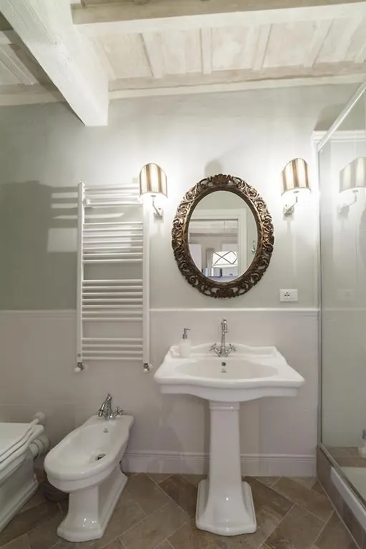 Charming Loft Near Ponte Vecchio Apartment Florence