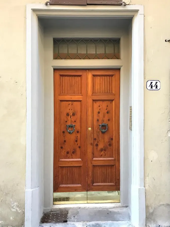 Charming Loft Near Ponte Vecchio Apartment Florence